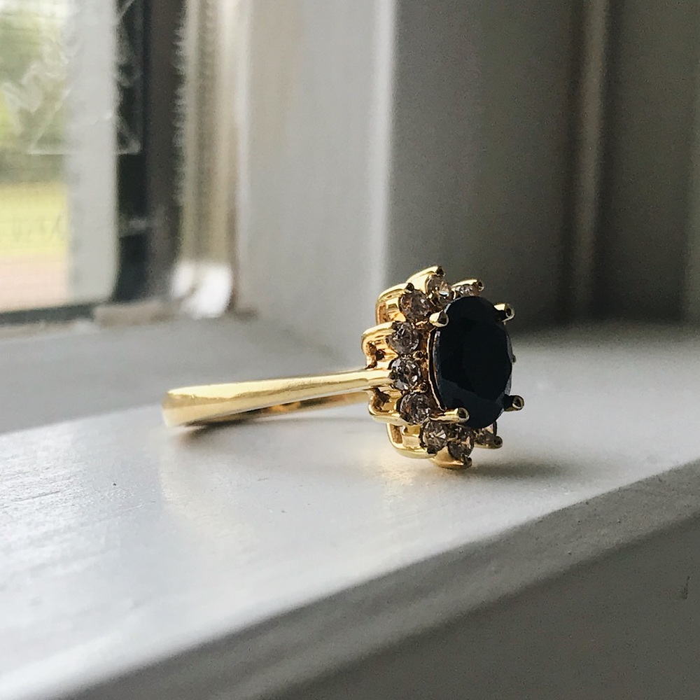 Black Stone Oval Ring with Halo Size 7 - Picture 7 of 14